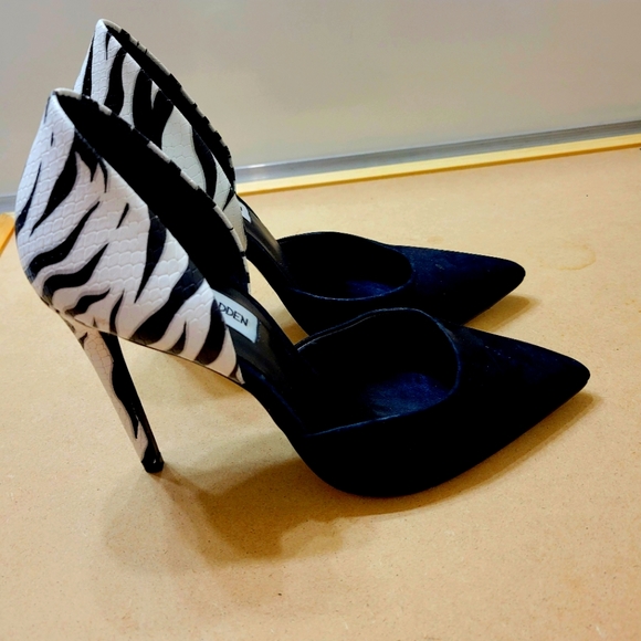 Steve madden 7.5 heels - Picture 2 of 4
